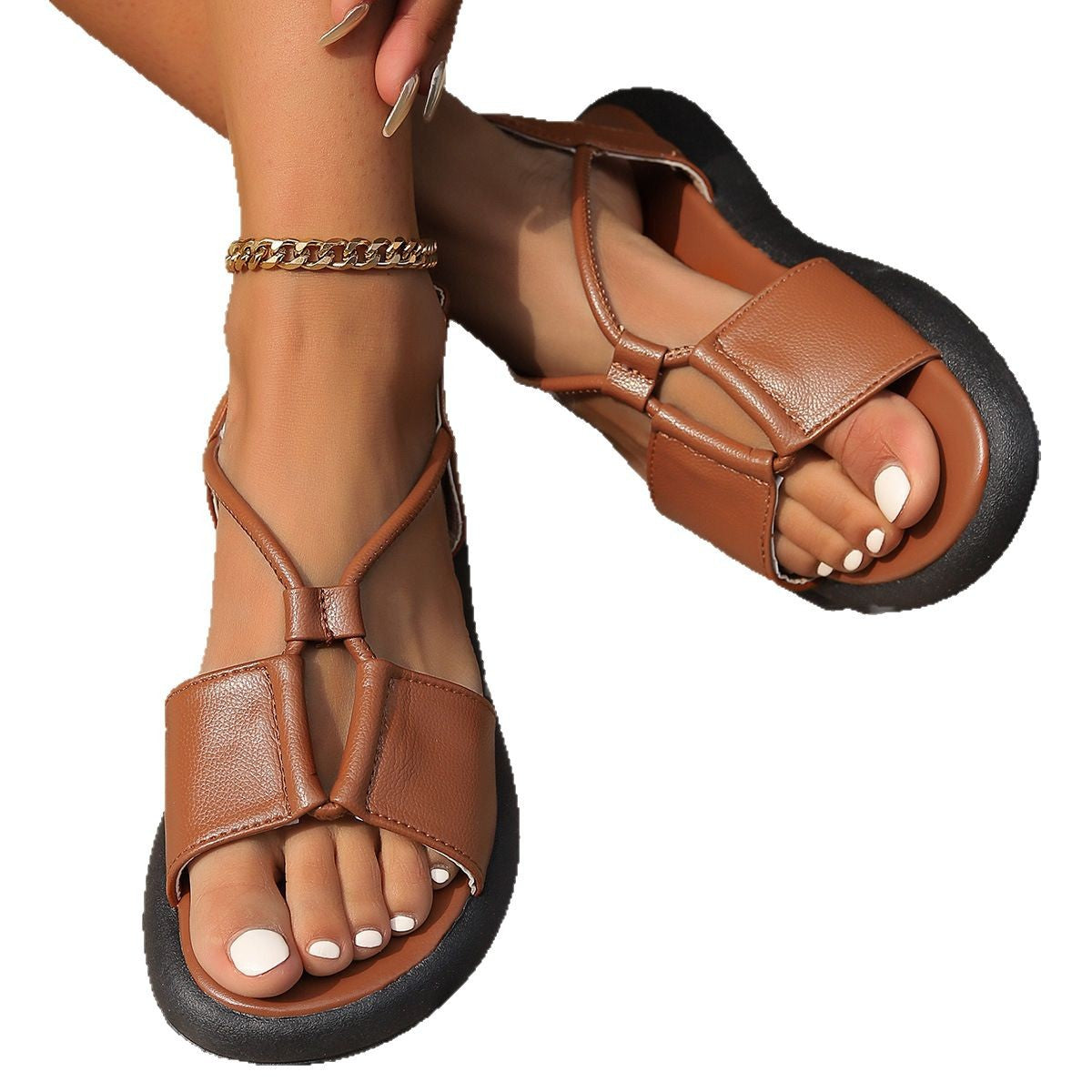 Dame delte sandaler med elegant rem-design og komfortabel sål Stilla