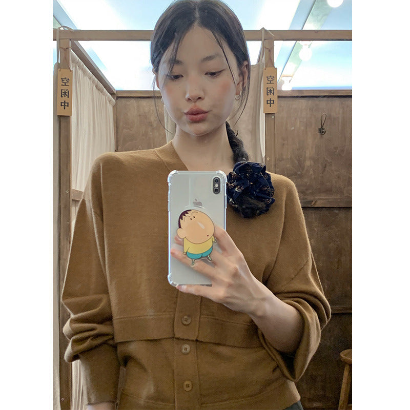 Dame cropped strikjakke med knapbar V-udskæring og lang arm Stilla