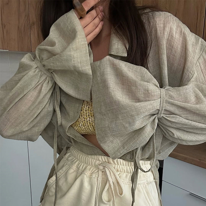 Dame afslappet oversized bluse med bælte og voluminøse ærmer Stilla