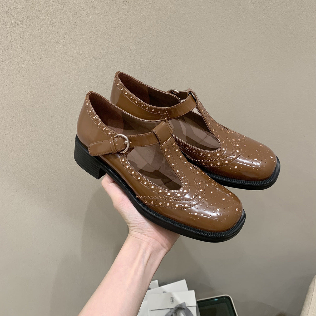 Dame Dekorative Mary Jane Pumps med udsnitsdesign Stilla
