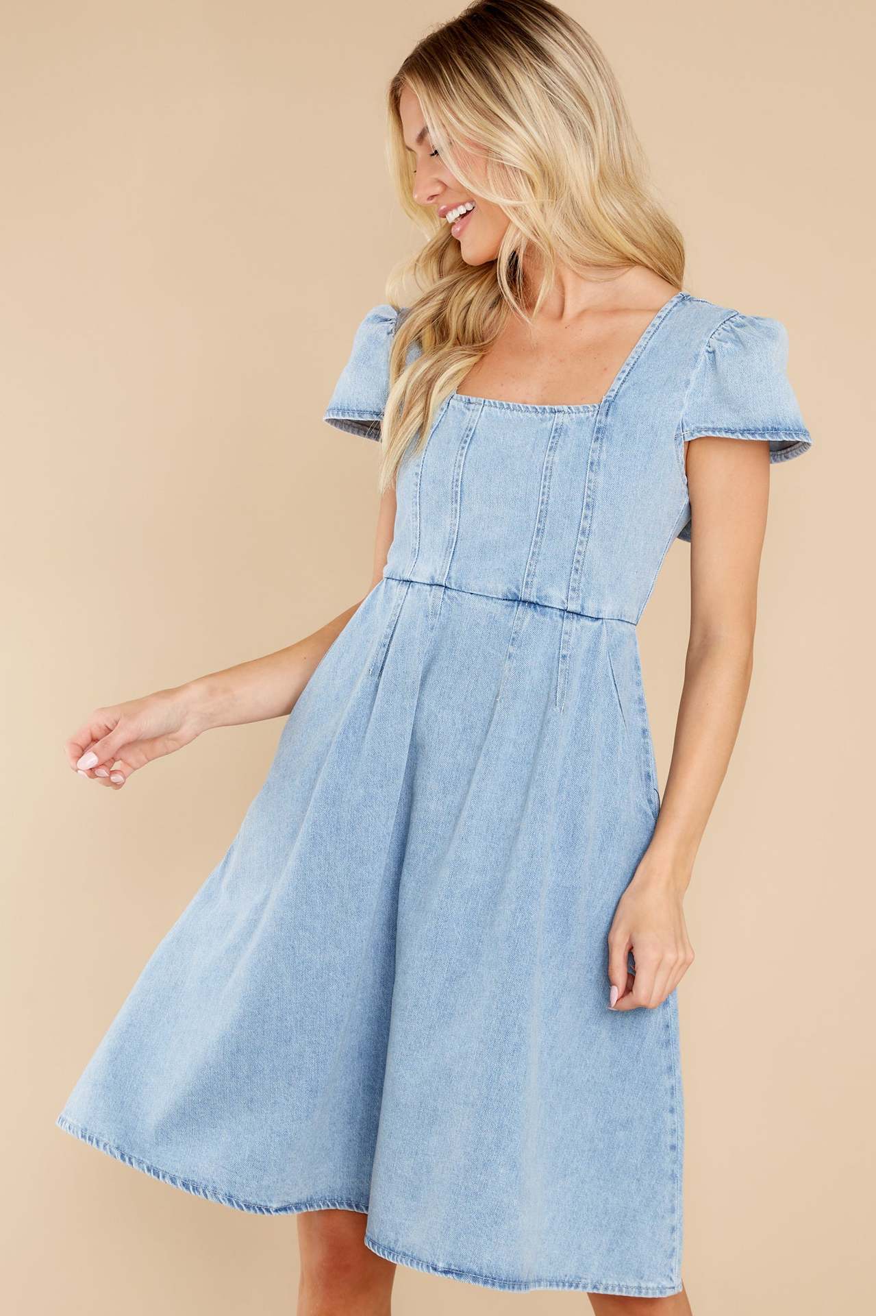 Dame Jeans Midi Kjole med kvadratisk udskæring og praktiske lommer Stilla