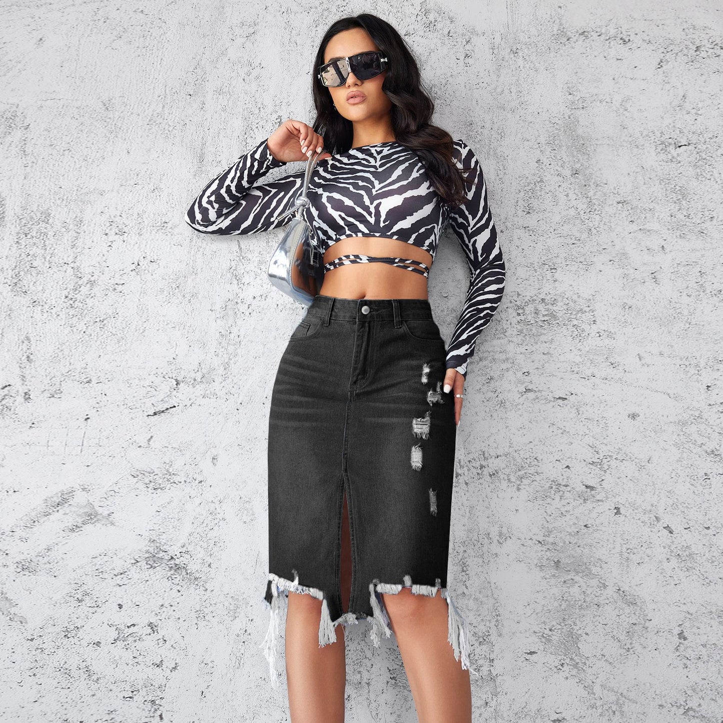 Dame denim-nederdel med frynset kanter og utraditionelt designelement Stilla