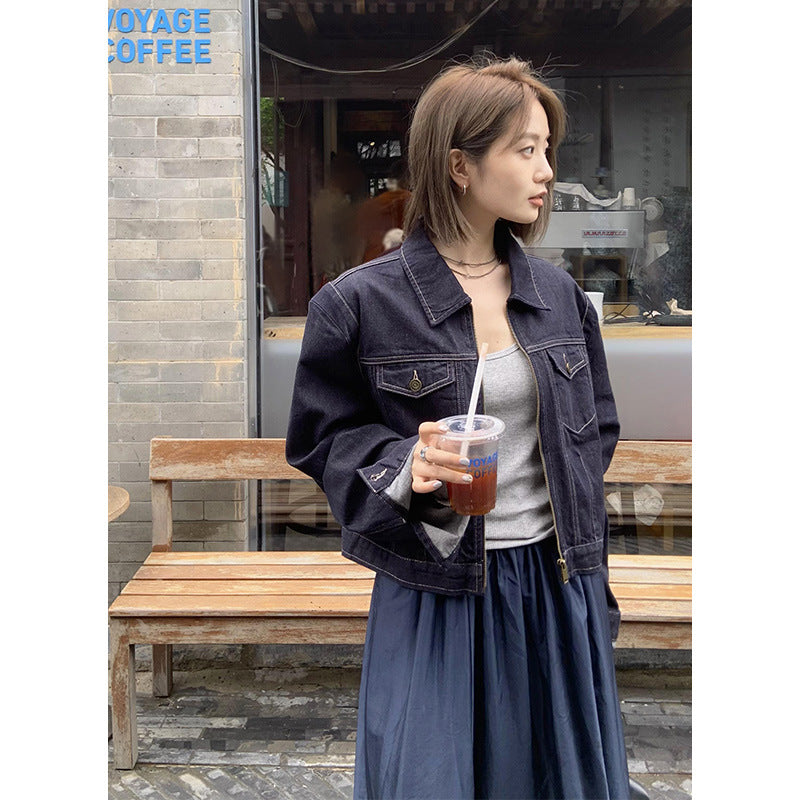 Dame cropped jeansjakke med klassisk krave og brystlommer Stilla