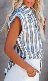 Dame afslappet linned skjorte med stribet design og elegant knapstolpe Stilla