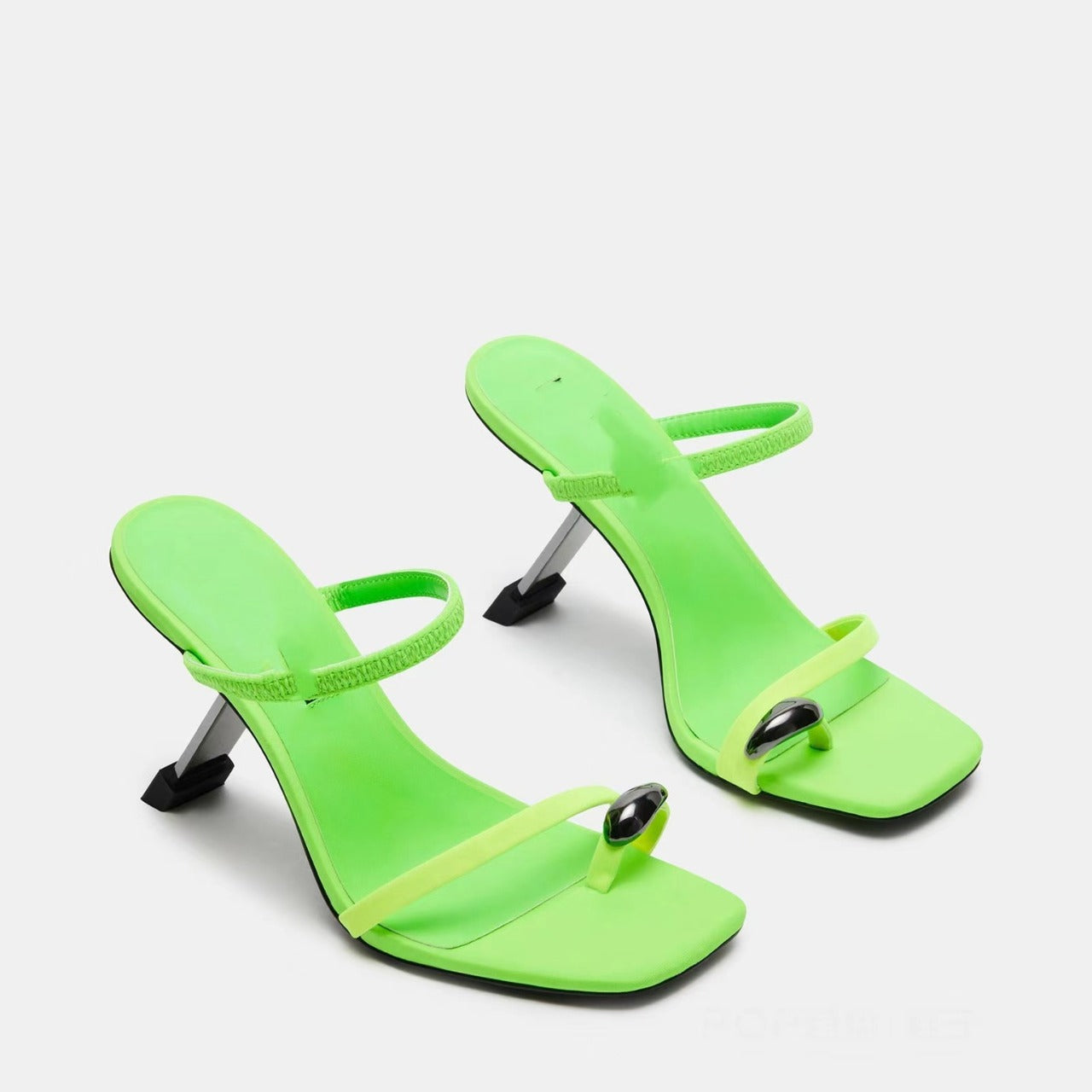 Femme Modern Åbne Tå-Hæle Mules med Skulpturel Design Stilla