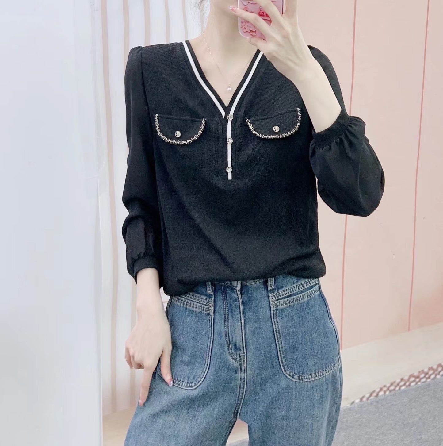 Dame Elegant Bluse med dekorative lommer og raffinerede knapdetaljer Stilla