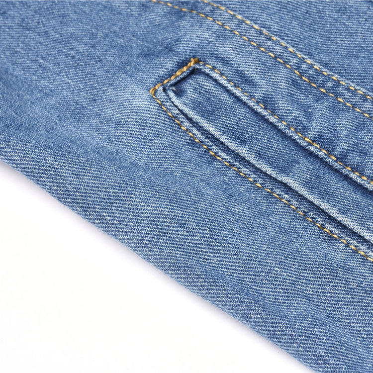 Dame Denim-jakke i afslappet vintage-stil med klassiske detaljer Stilla