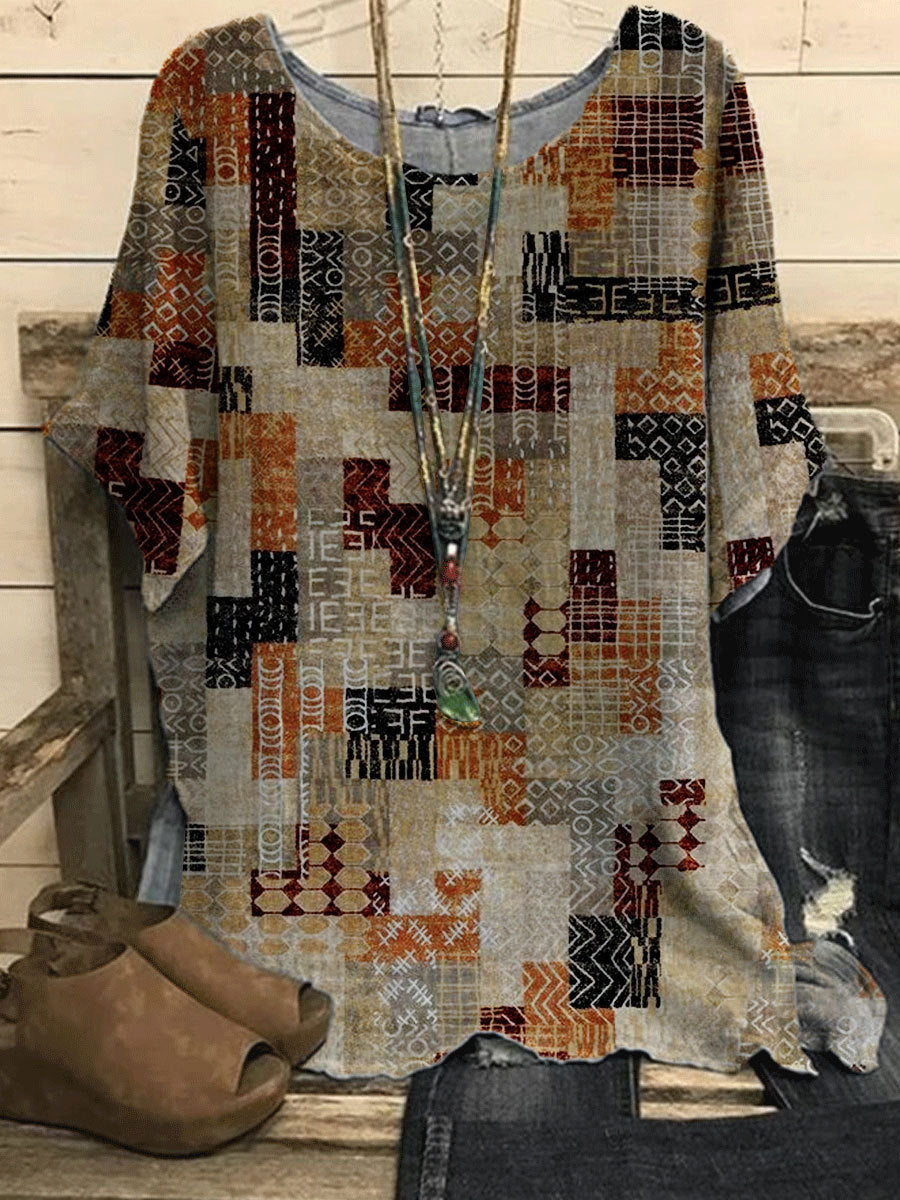 Dame afslappet oversized t-shirt med moderne grafisk design Stilla