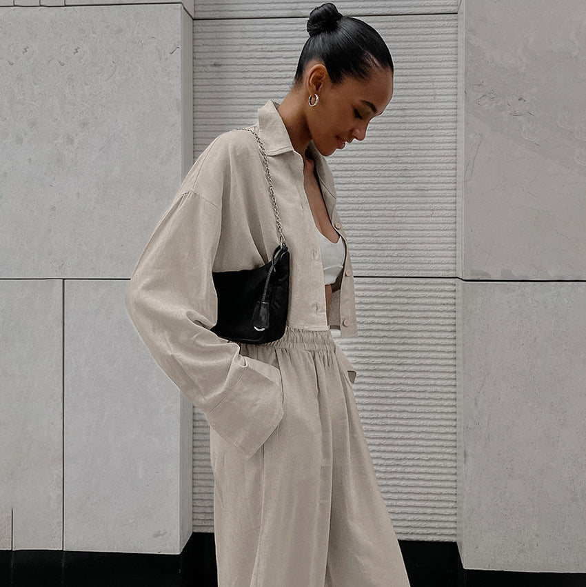 Dame afslappet bluse i åndbart hørmix med påsat lomme og minimalistiske detaljer Stilla