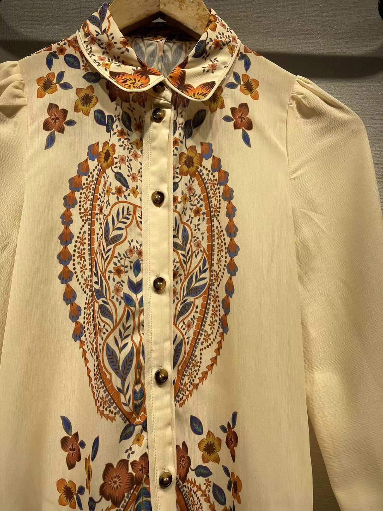 Dame elegant blouse med blomsterprint og moderigtig krave Stilla