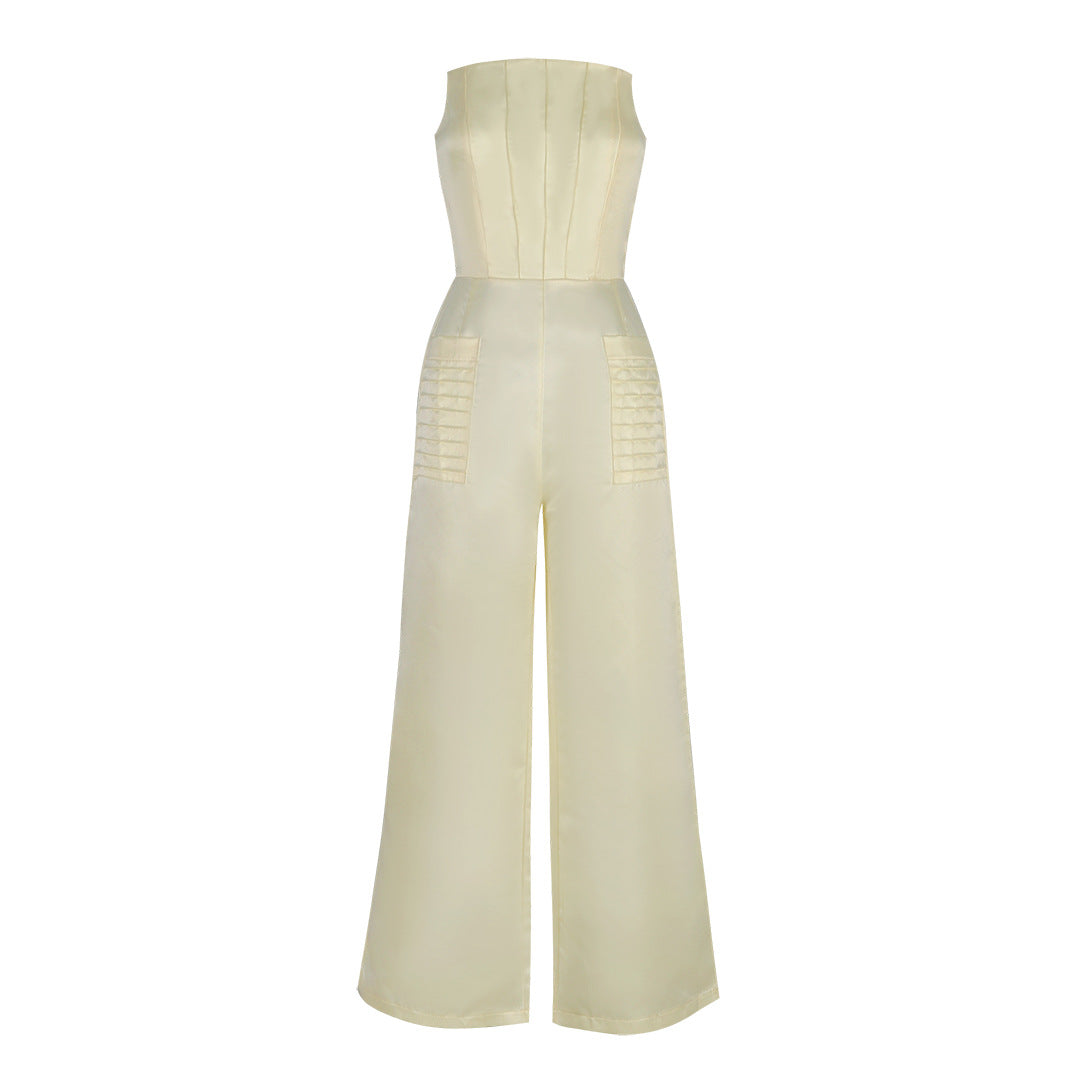 Dame Jumpsuit med elegant skulderfri design og kvalitets plisserede detaljer Stilla