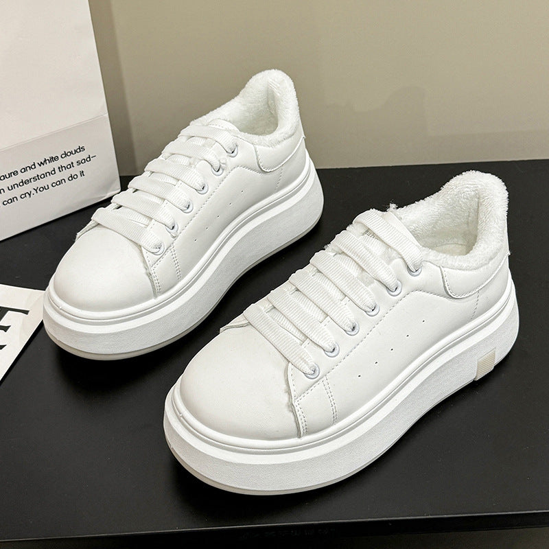 Dame Komfort Sneakers med blødt fore og skridsikker profilsåler Stilla