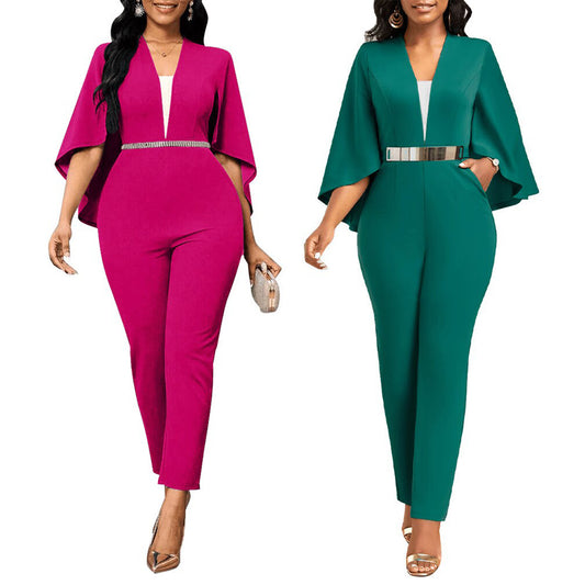 Dame Jumpsuit med elegant Cape-design og taljerende aksenter Stilla