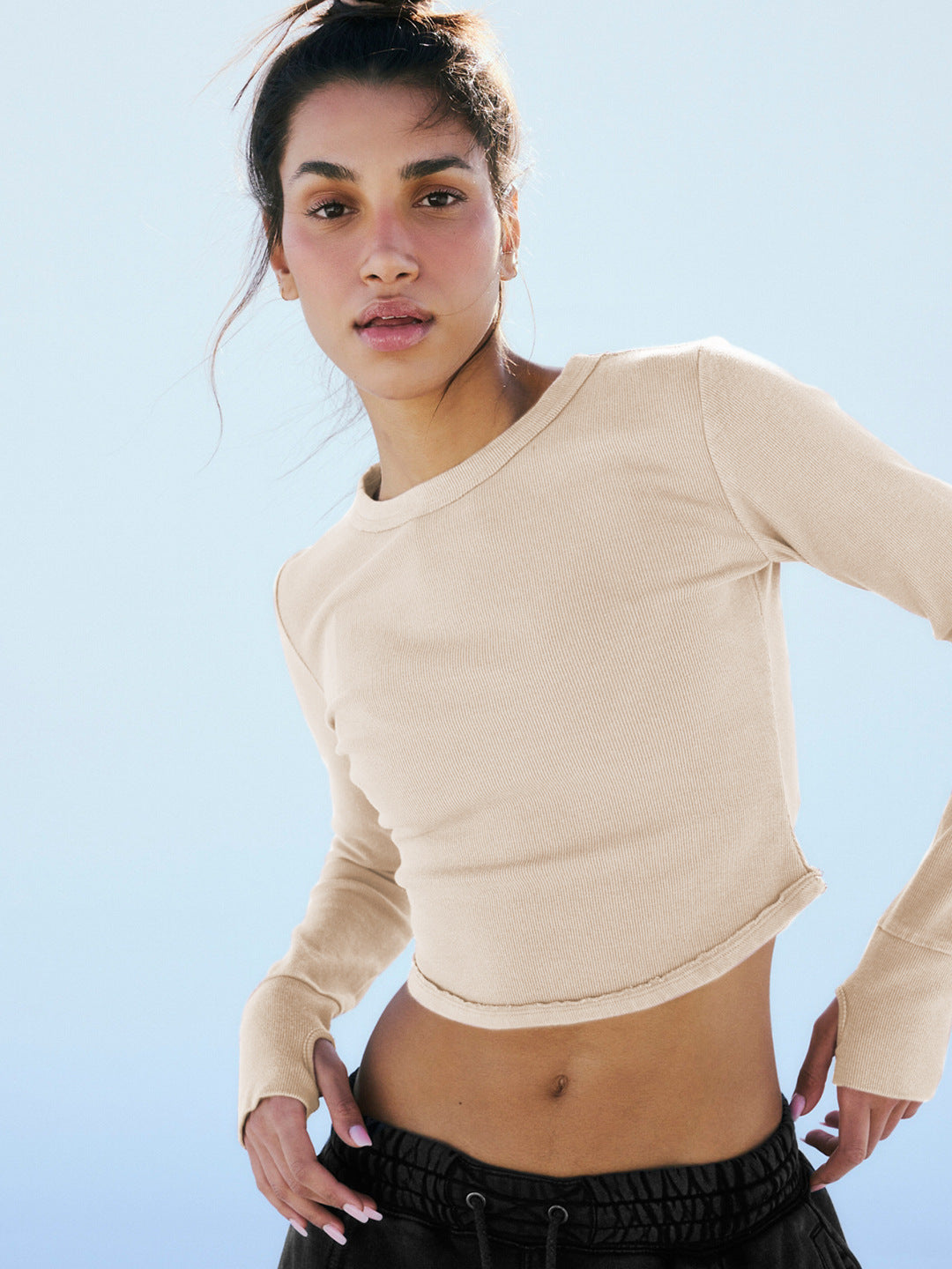 Dame Cropped Langærmet skjorte med høj kvalitet ribstruktur og udvidede ærmeender Stilla