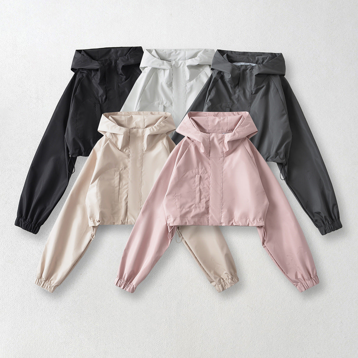 Dame cropped vindjakke med justerbar snor og høj krave Stilla