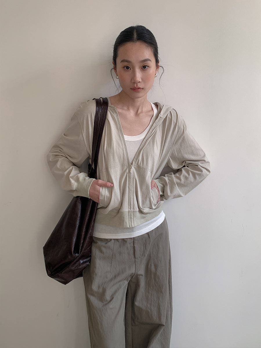 Dame afslappet hættejakke med praktiske lommer og gennemgående lynlås Stilla