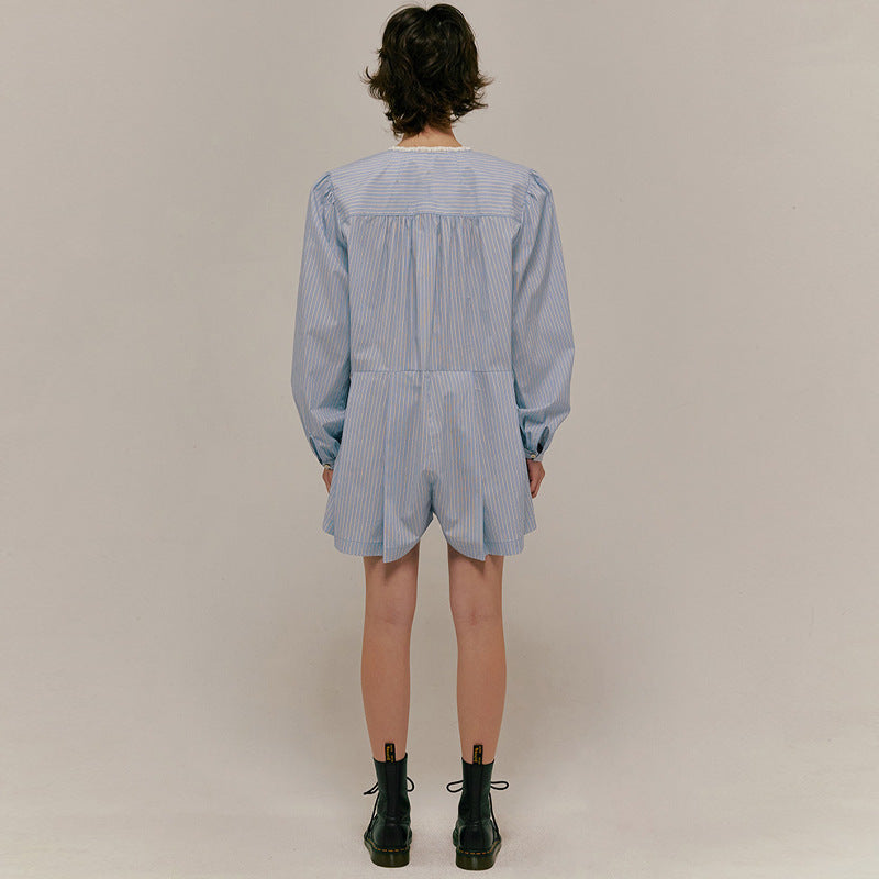 Dame afslappet kjole med puffærmer og knaplukning Stilla