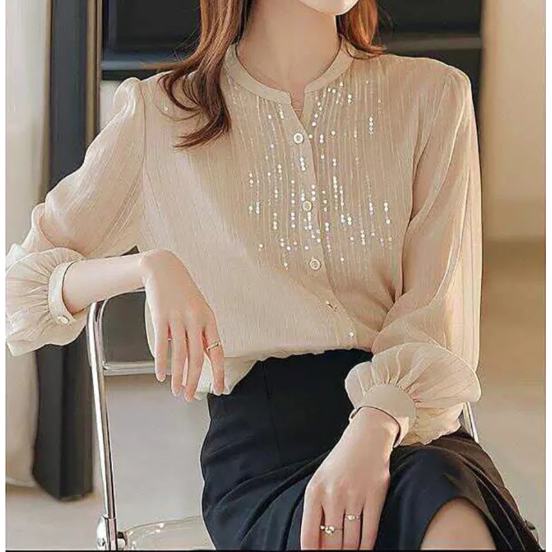 Dame elegant bluse med fine detaljer og glitrende applikationer Stilla