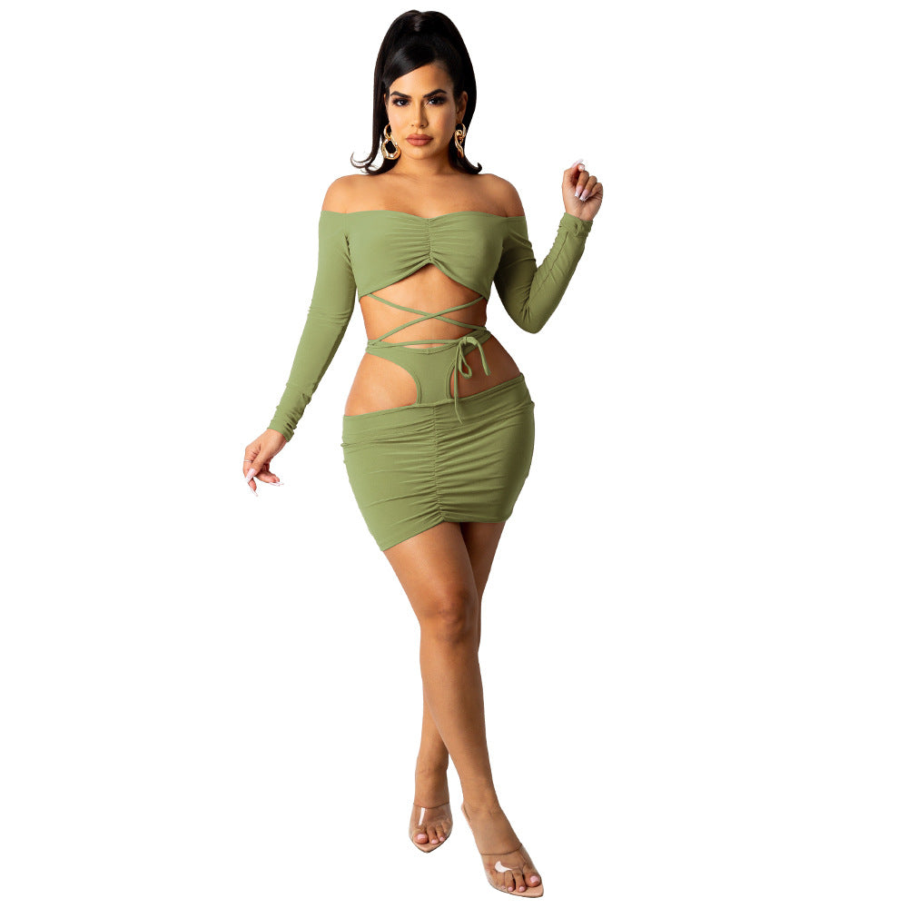 Dame Cut-Out Mini-Kjole med lange Ærmer og raffinerede Rüschendetails Stilla