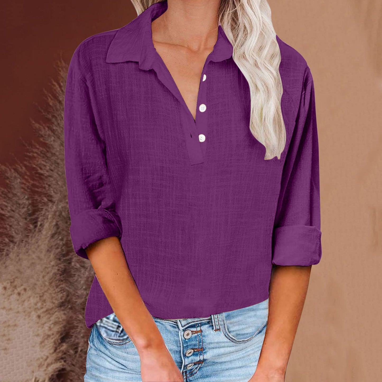 Dame afslappet skjorte med knaplukning og opsmøgede ærmer Stilla