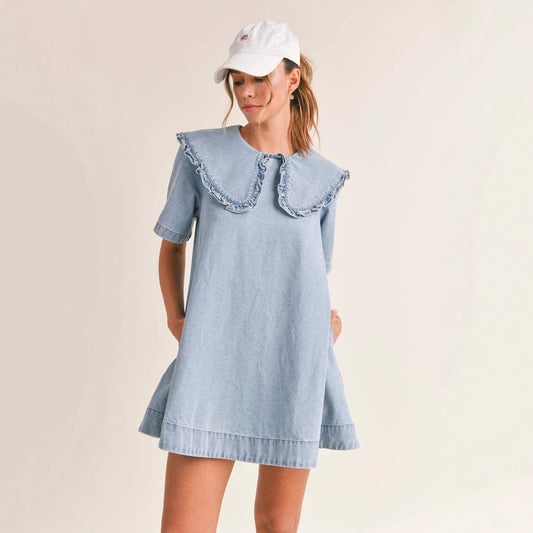 Dame denimkjole med voluminøse flæse detaljer Stilla