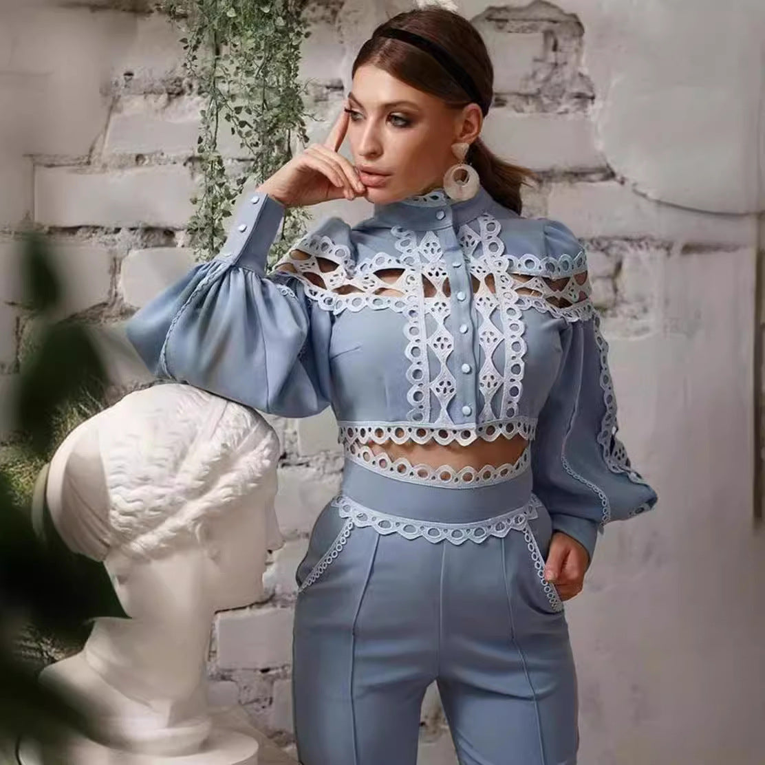Dame jumpsuit med elegante cut-outs og voluminøse ærmer Stilla