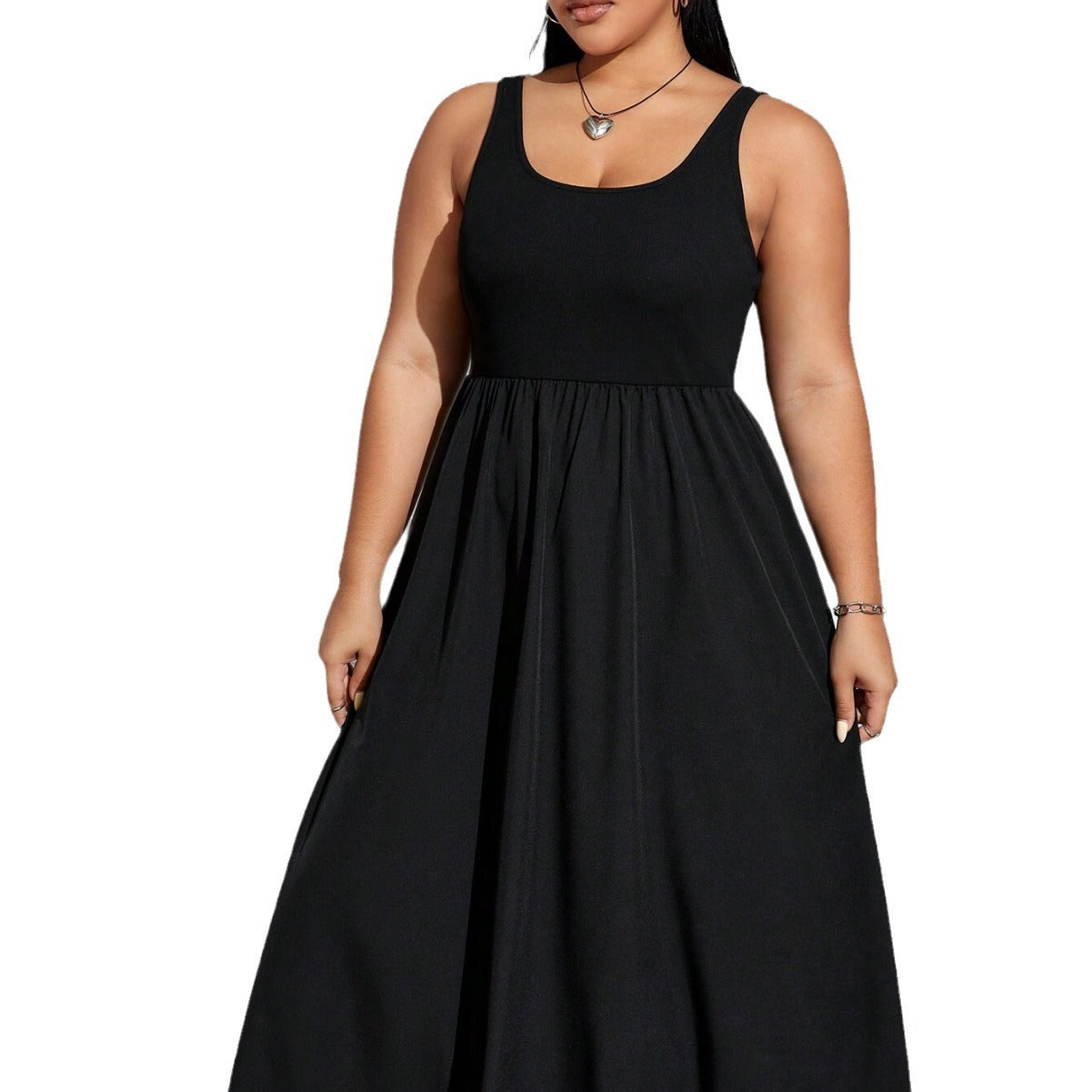 Dame afslappet maxikjole med justerbare stropper og elastisk taljebånd Stilla