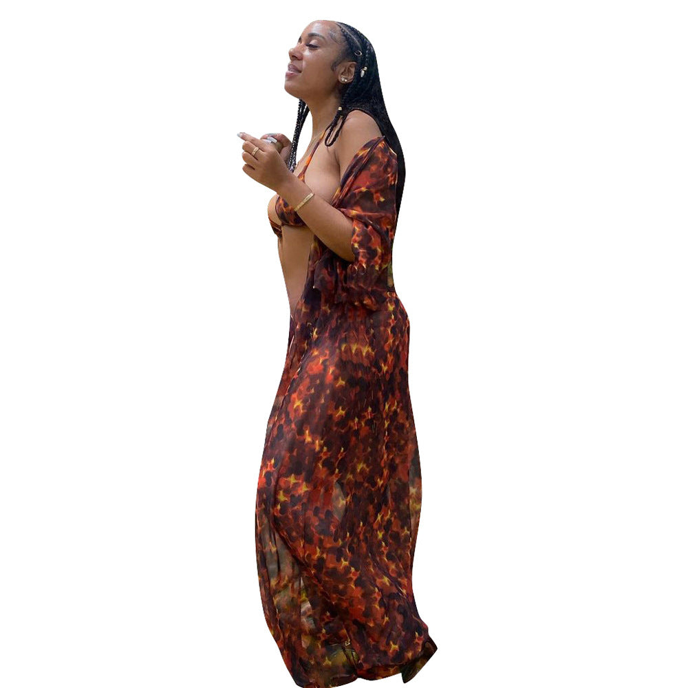 Dame Elegant bikini-sæt med gennemsigtig strandkåbe og moderne snitdetaljer Stilla