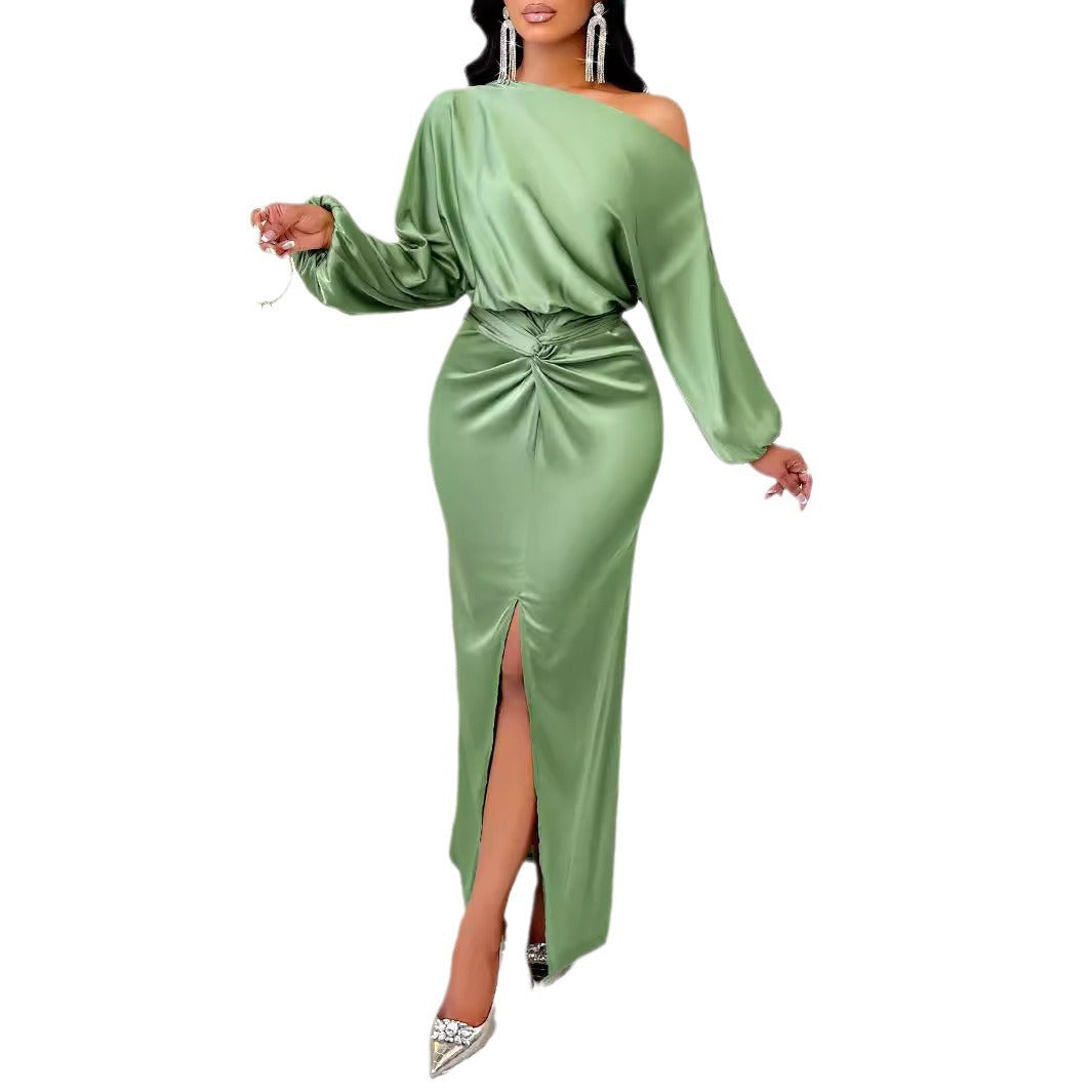 Dame elegant aftenkjole med asymmetrisk udskæring og smart slids Stilla