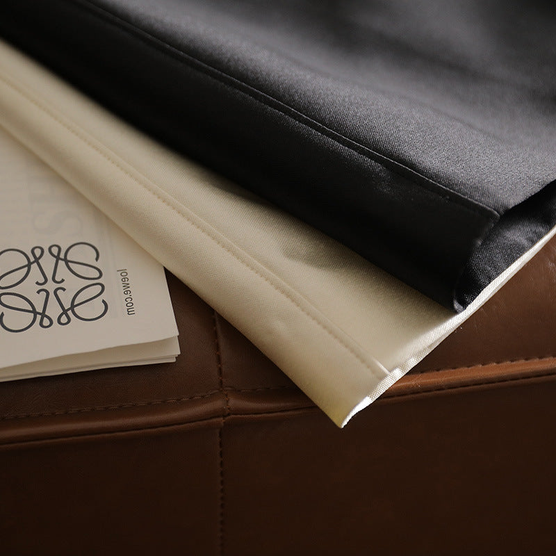 Dame elegant blyantskjørt lavet af flydende materiale med fashionable skæring Stilla