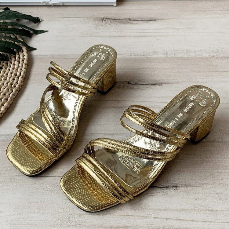 Dame Åbne Mules med stilfuld remdesign og elegant blokhæl Stilla