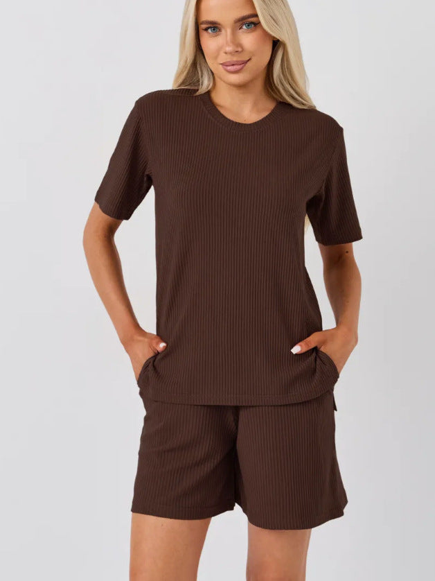 Dame afslappet ribstrik to-delt sæt med shorts og T-shirt Stilla