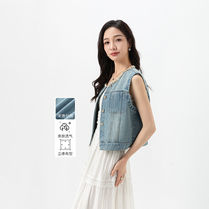 Dame Denim Vest i afslappet look med praktiske lommer og knapliste Stilla