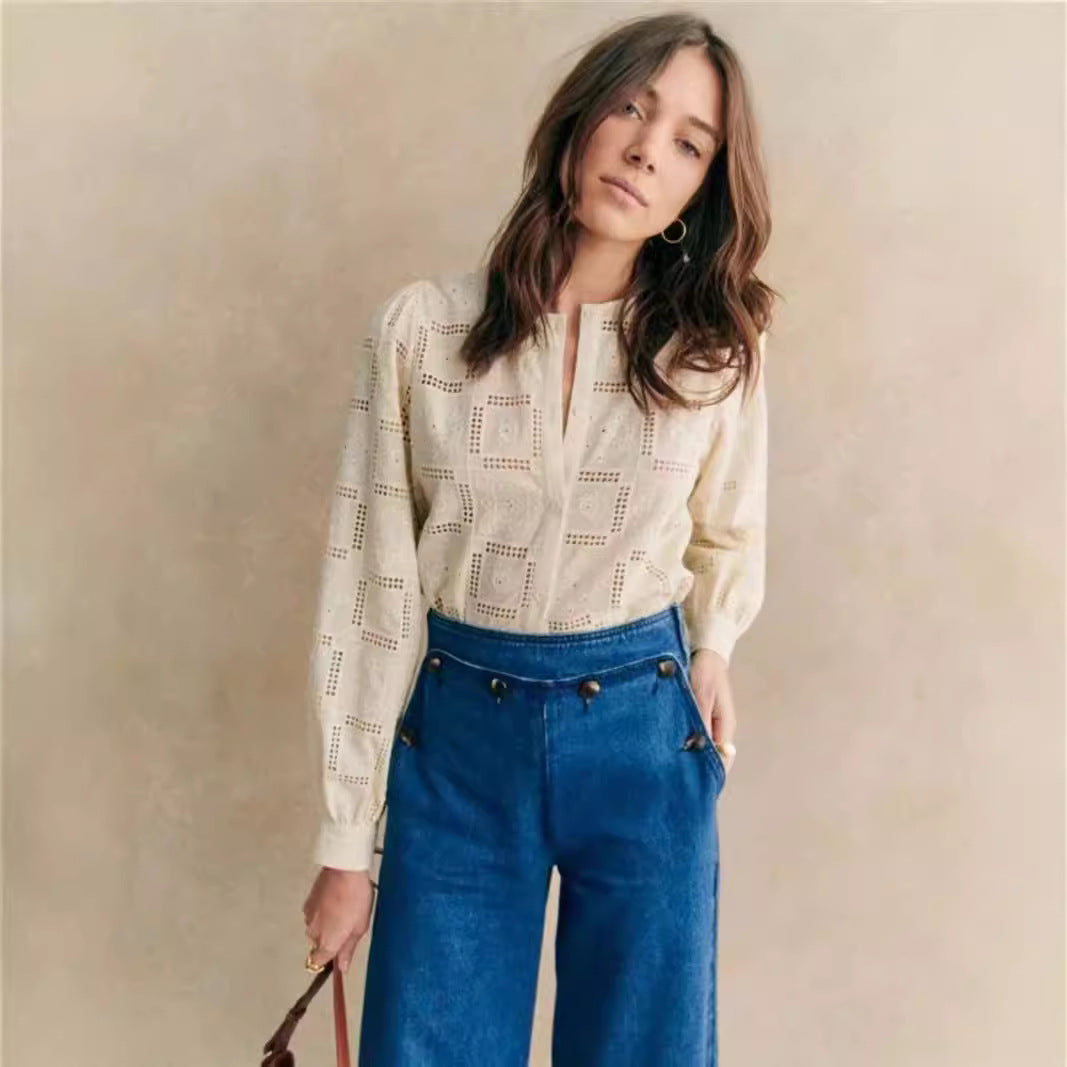 Dame elegant bluse med fint hulsyndesign og dekorativ ståkrave Stilla