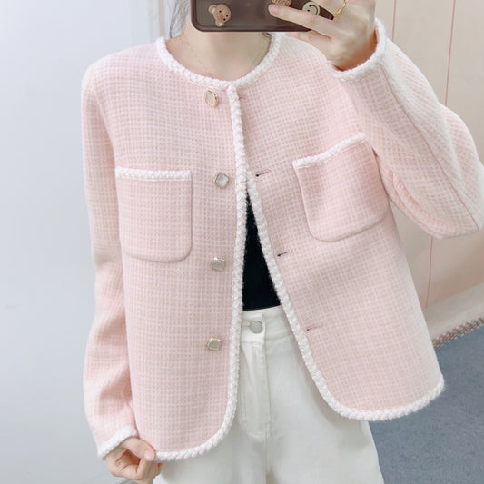 Dame elegant hæklejakke med dekorative knapper og praktiske lommer Stilla