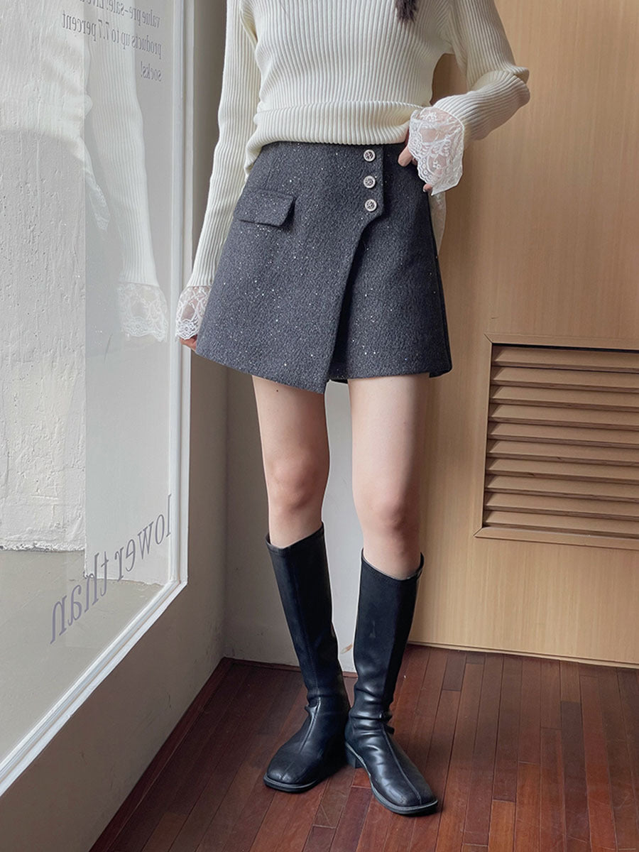 Dame afslappet mini nederdel med elegant knapdetalje og fin struktur Stilla