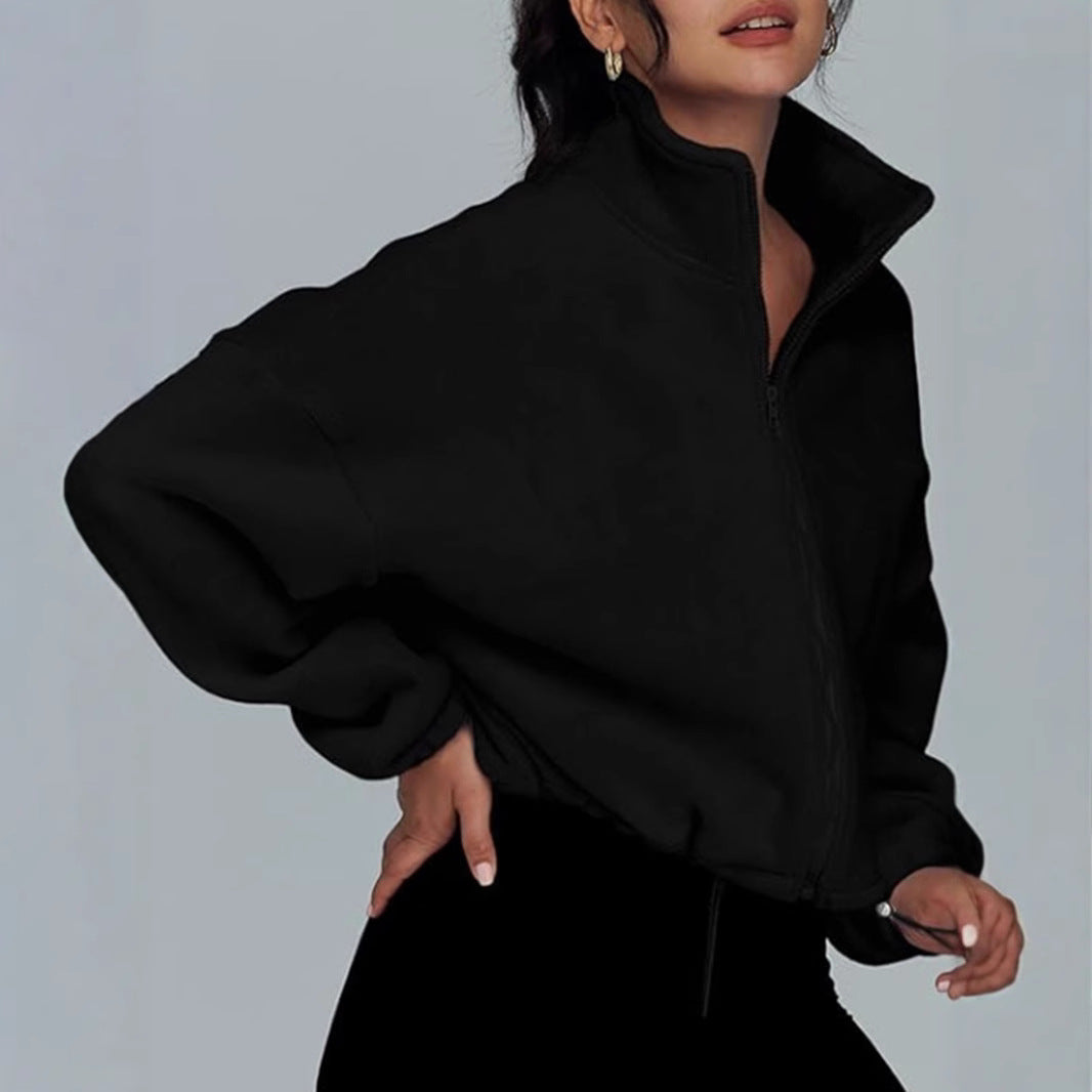 Dame afslappet jakke med høj krave og lynlås Stilla