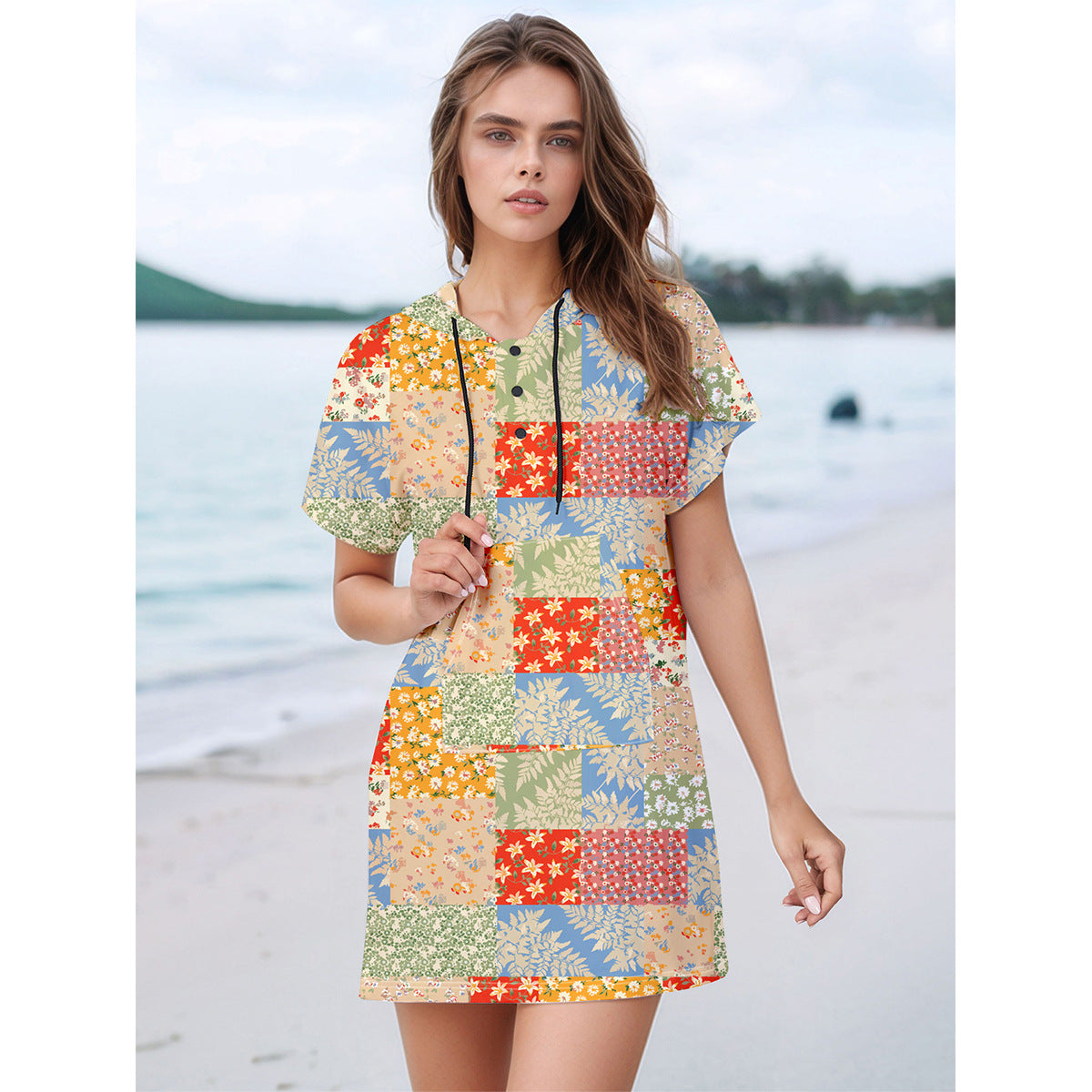 Dame afslappet strandkjole med glædeligt patchwork-design Stilla