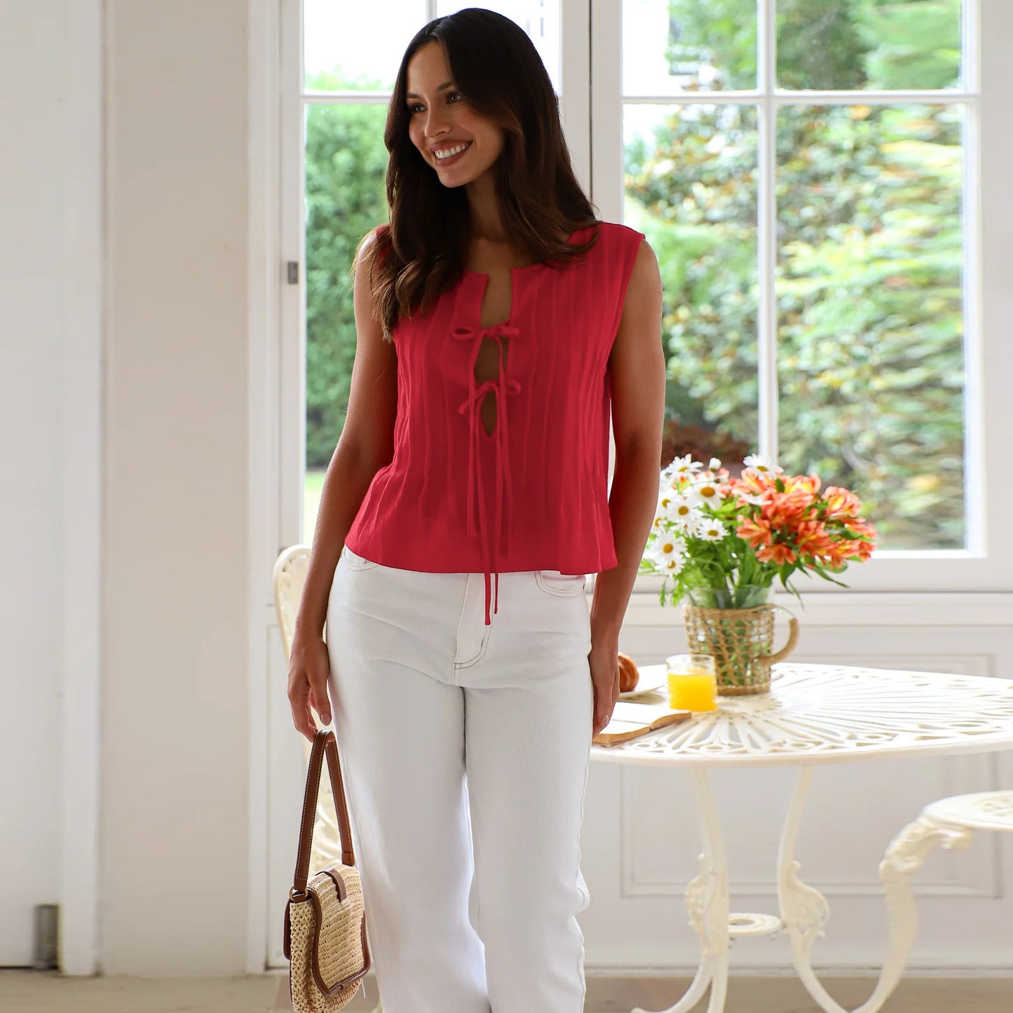 Dame afslappet bomulds top med dekorativ slids og smal pasform Stilla