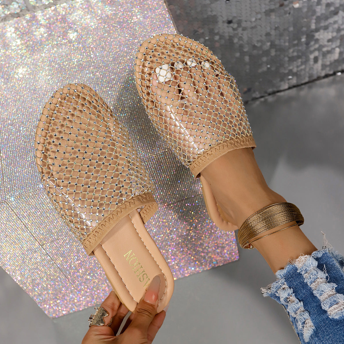 Dame Pantolette med glitrende strassapplikationer og elegant netdesign Stilla