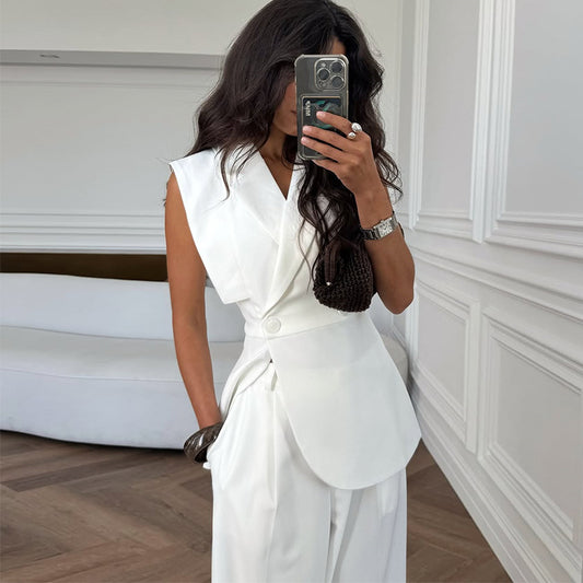 Dame elegant jumpsuit med taljerede detaljer og asymmetrisk snit Stilla