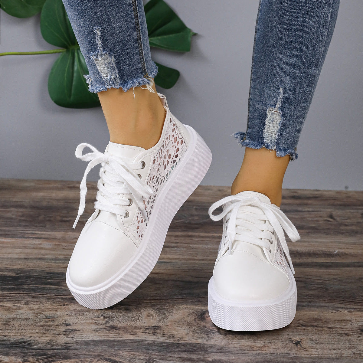 Dame Sneakers med luftig spids-overflade og komfortabel kile sål Stilla