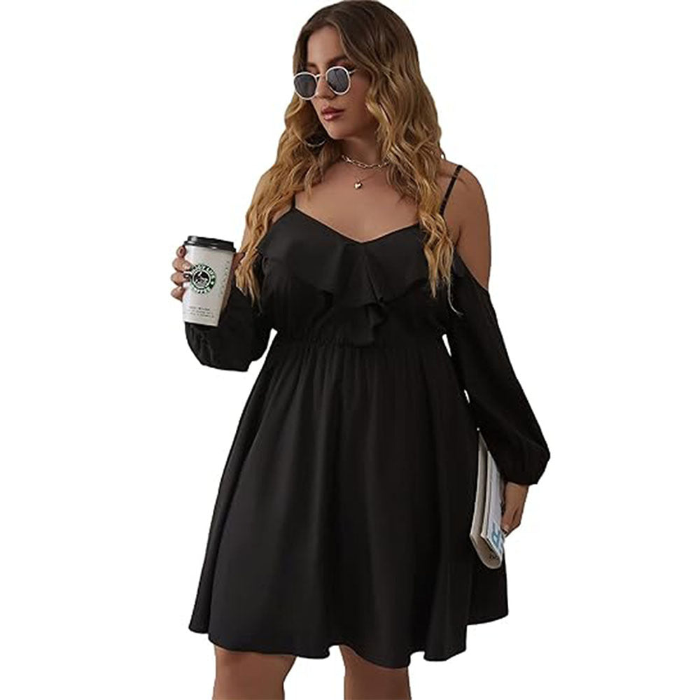 Dame afslappet minikjole med skulderfri design og rufsedetaljer Stilla