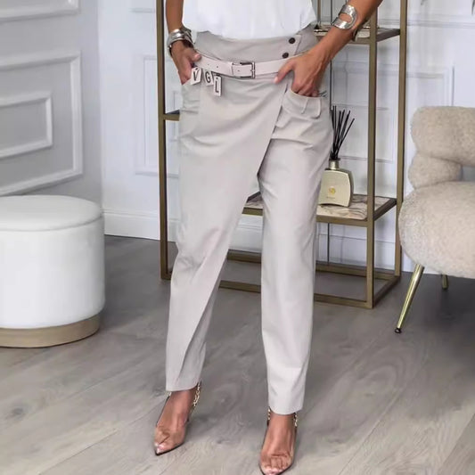 Dame cropped bukser med innovativt indpakningsdesign og dekorativt bælte Stilla