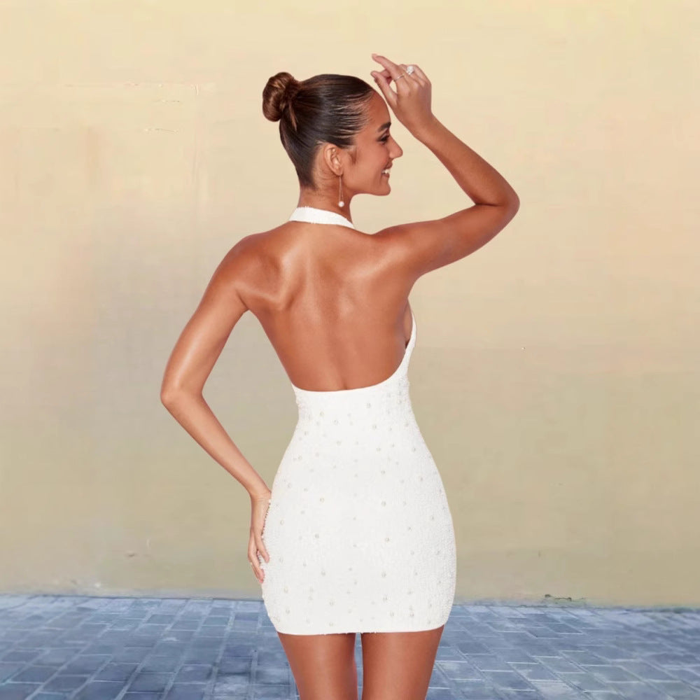 Dame Elegant aftenkjole med dyb V-udskæring og glitrende perler Stilla