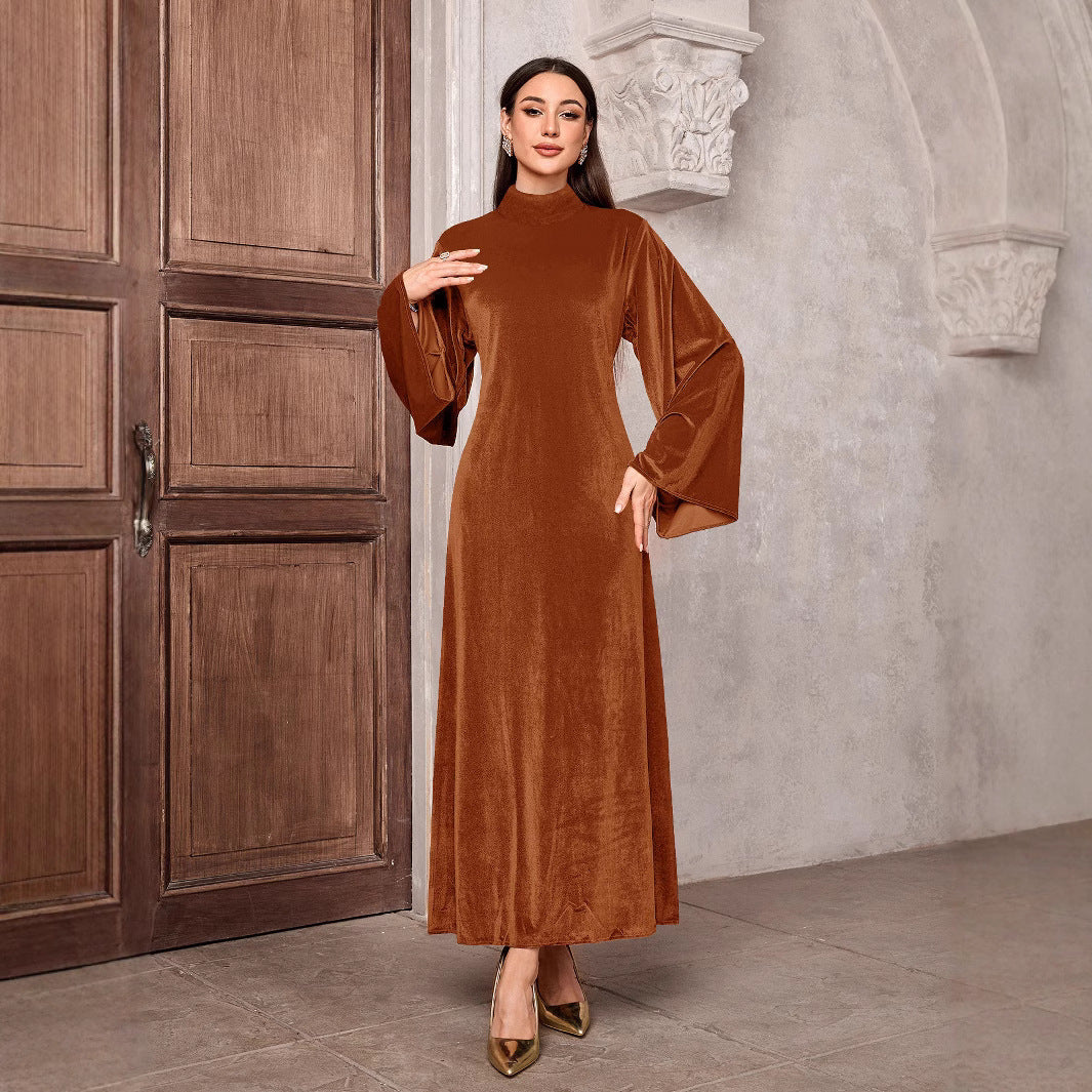 Dame elegant fløjl maxi kjole med høj krave og vide udskårne ærmer Stilla