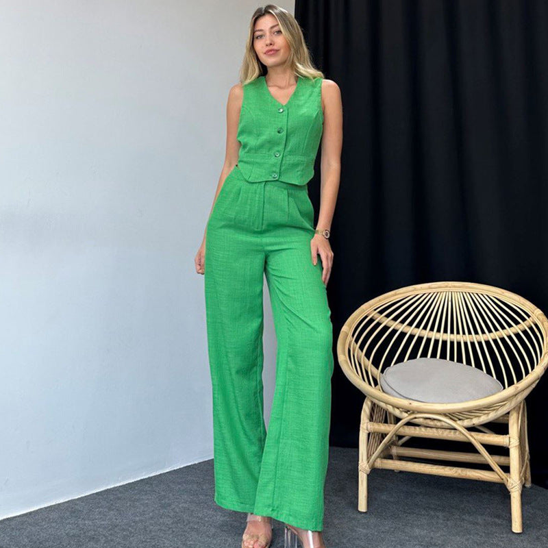 Dame mode og afslappet jumpsuit-sæt med figursyet snit og knapdetaljer Stilla