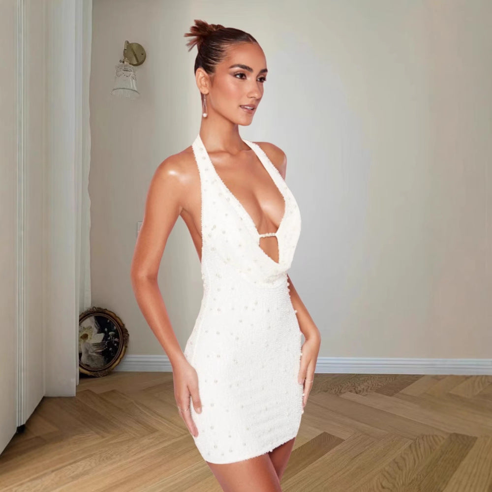 Dame Elegant aftenkjole med dyb V-udskæring og glitrende perler Stilla