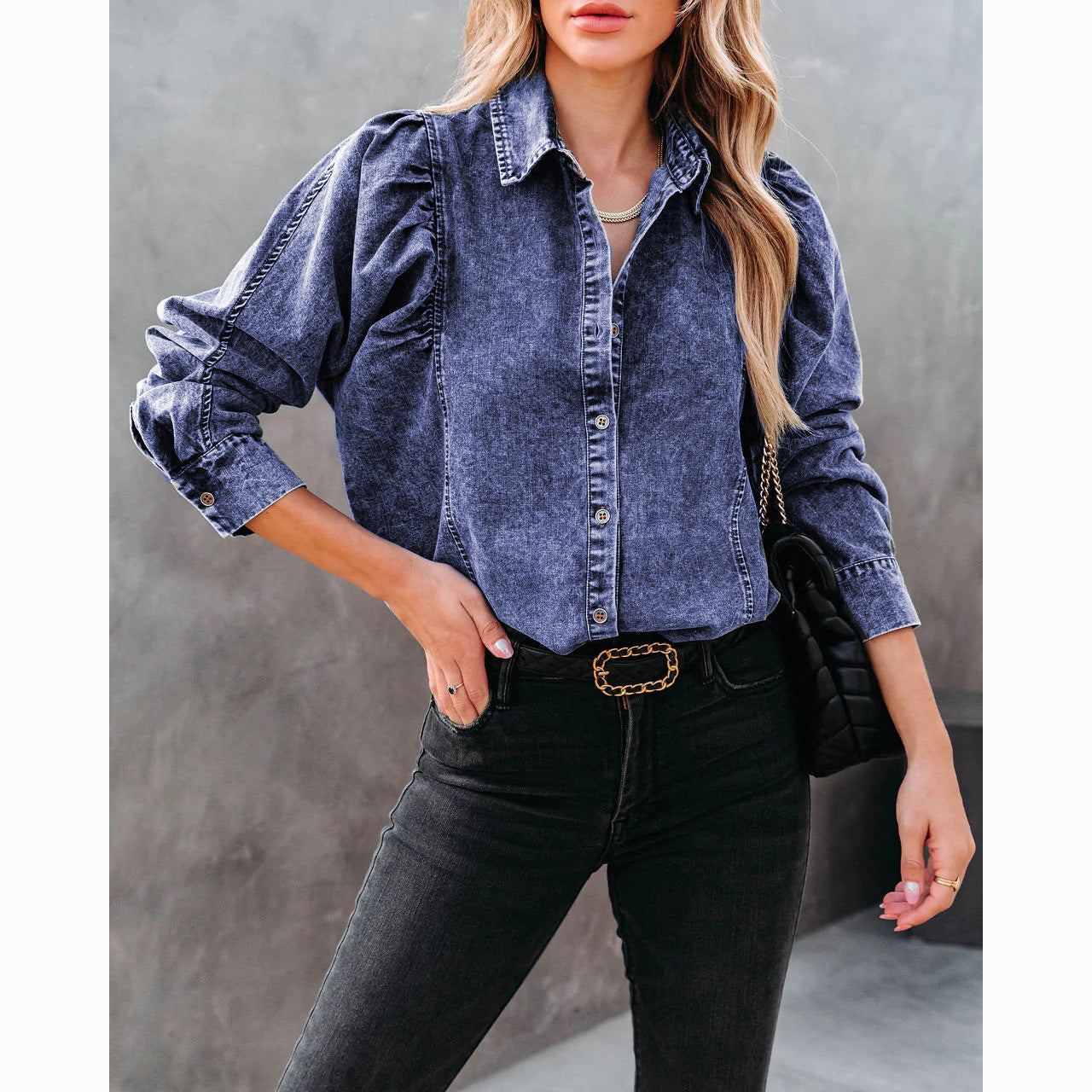 Dame Denim-bluse med rynker og knapliste Stilla