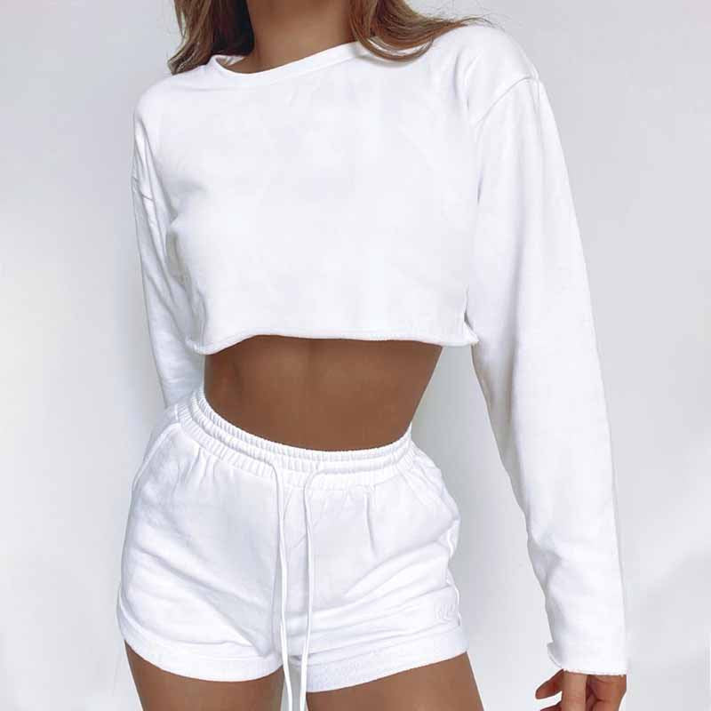 Dame afslappet og moderigtigt crop-top med shorts Stilla